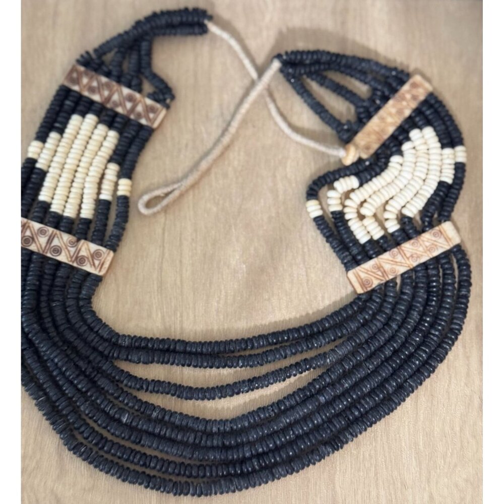 Vintage Tribal Multistrand Black White Beaded Necklace Carved Accents Southwest - Picture 4 of 8